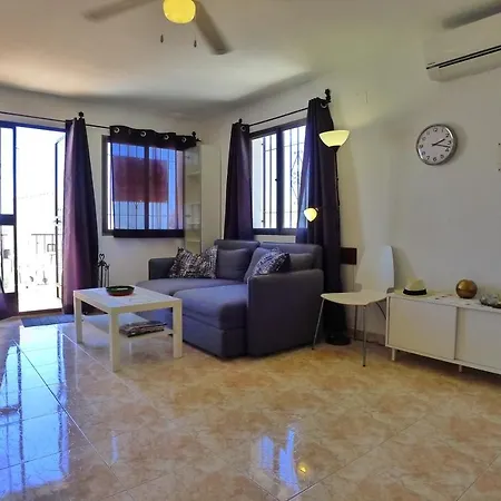 Limoneros 8 - Sleeps 4 - Ground Floor Appartement Nerja