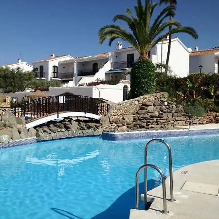 Limoneros 8 - Sleeps 4 - Ground Floor * Nerja