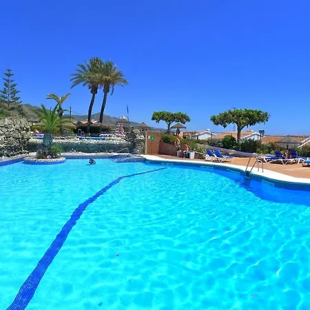 Limoneros 8 - Sleeps 4 - Ground Floor Appartement