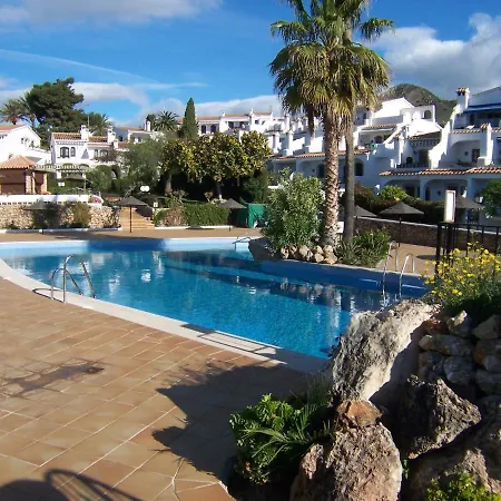 Limoneros 8 - Sleeps 4 - Ground Floor * Nerja
